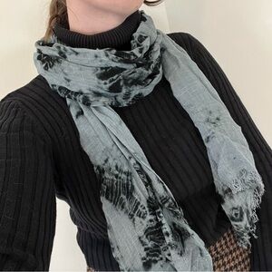 The Limited Y2K Blue-Gray & Black Tie-Dye Rayon Boho Scarf 🖤✌🏼